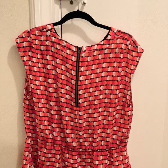 Drop waist sleeveless blouse - Picture 2 of 2